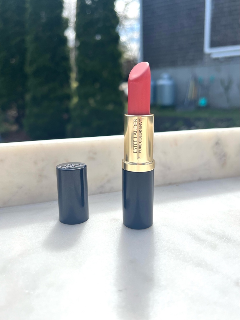 ESTEE LAUDER Pure Color Envy Lipstick #112, Culture Clash MATTE